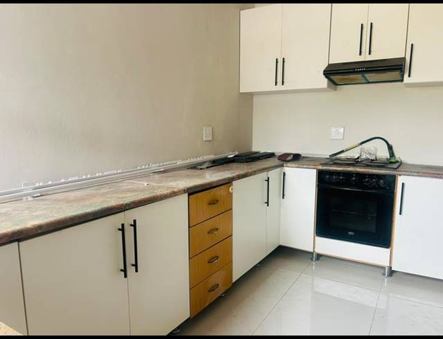 6 BEDROOM PROPERTY TO RENT IN BIRDSWOOD
